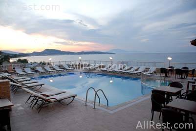 Nefeli Hotel 8